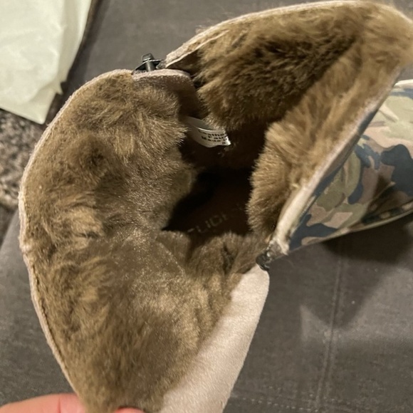 JD Slides Green Camo Suede Victory Boots Faux Fur Size 8.5 Booties - Picture 16 of 16